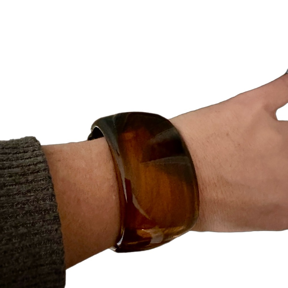LOFT amber swirl wide cuff bracelet, hinged bangle bracelet with metallic clasp - Picture 2 of 5